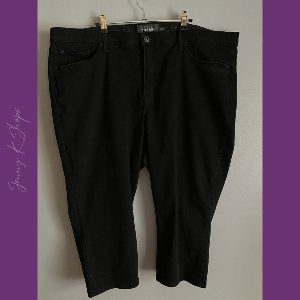 Torrid | Stretchy Black Sky High Skinny Crop Jeans | Size: 26